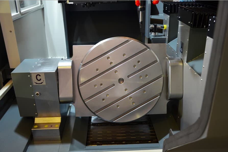 5 Eksen CNC Makine İç Detay